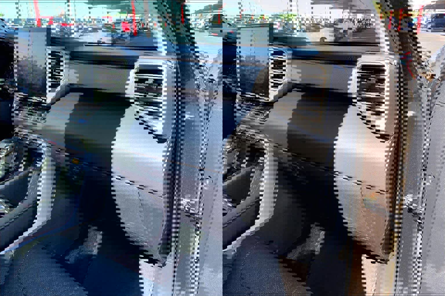 Used 2022 Toyota Tundra Limited RWD image 19