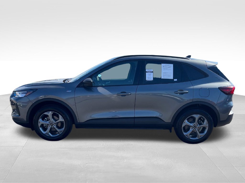 Used 2025 Ford Escape ST-Line AWD/4WD image 2