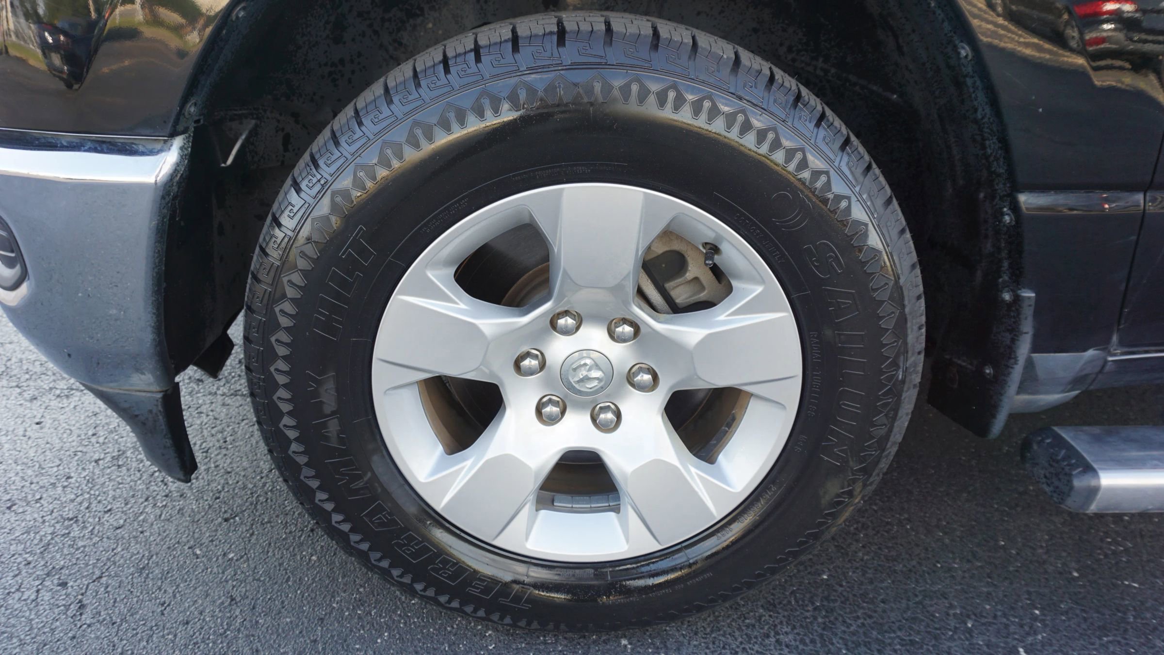 Used 2019 RAM 1500 Big Horn image 34