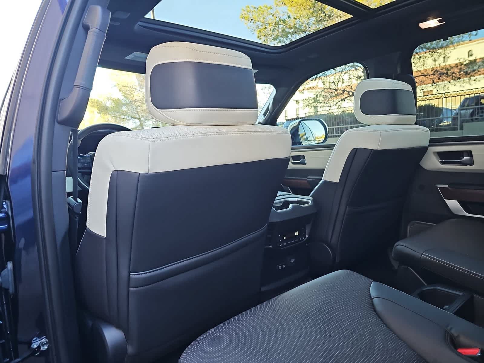 Used 2025 Toyota Sequoia Capstone AWD/4WD image 16