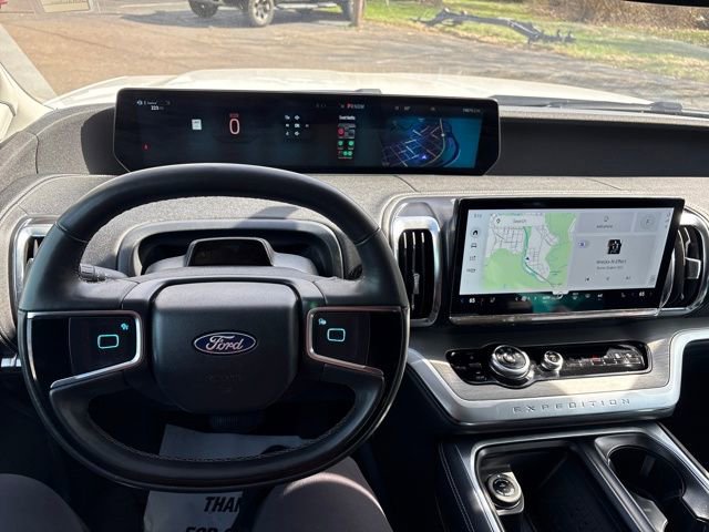 Used 2025 Ford Expedition Max Platinum image 11