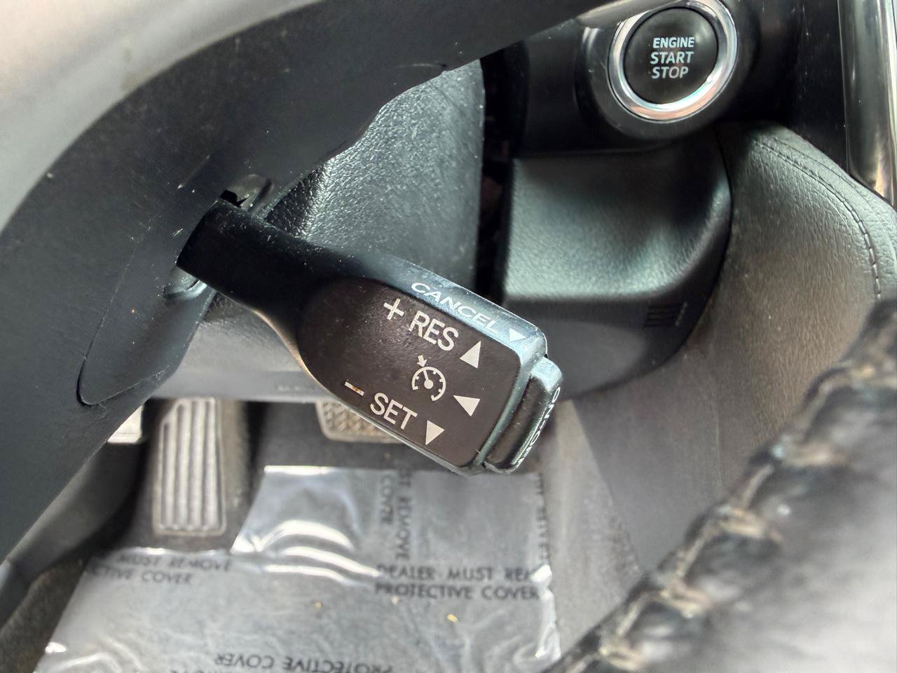 Used 2012 Toyota Camry SE FWD image 19