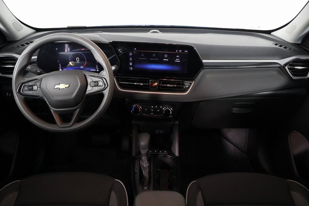Used 2026 Chevrolet TrailBlazer LT FWD image 6