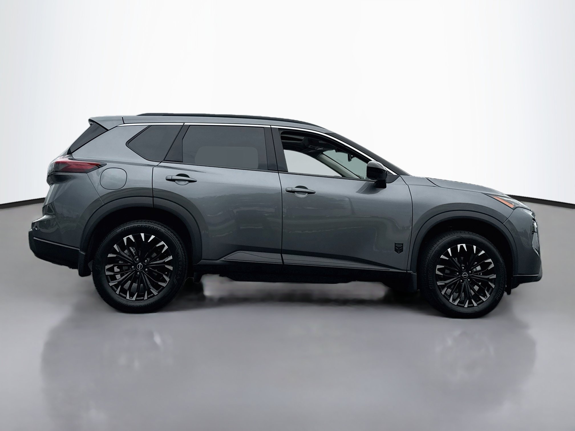 Used 2026 Nissan Rogue Dark Armor AWD/4WD image 8