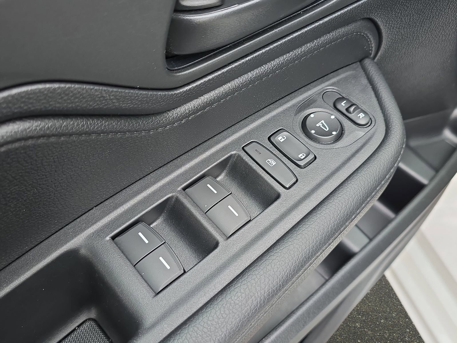 Certified 2025 Honda Odyssey Sport-L image 26