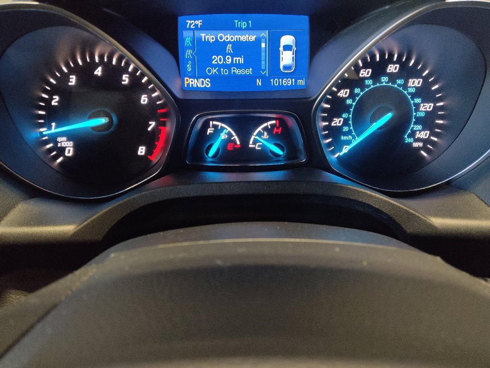 Used 2015 Ford Escape SE image 23