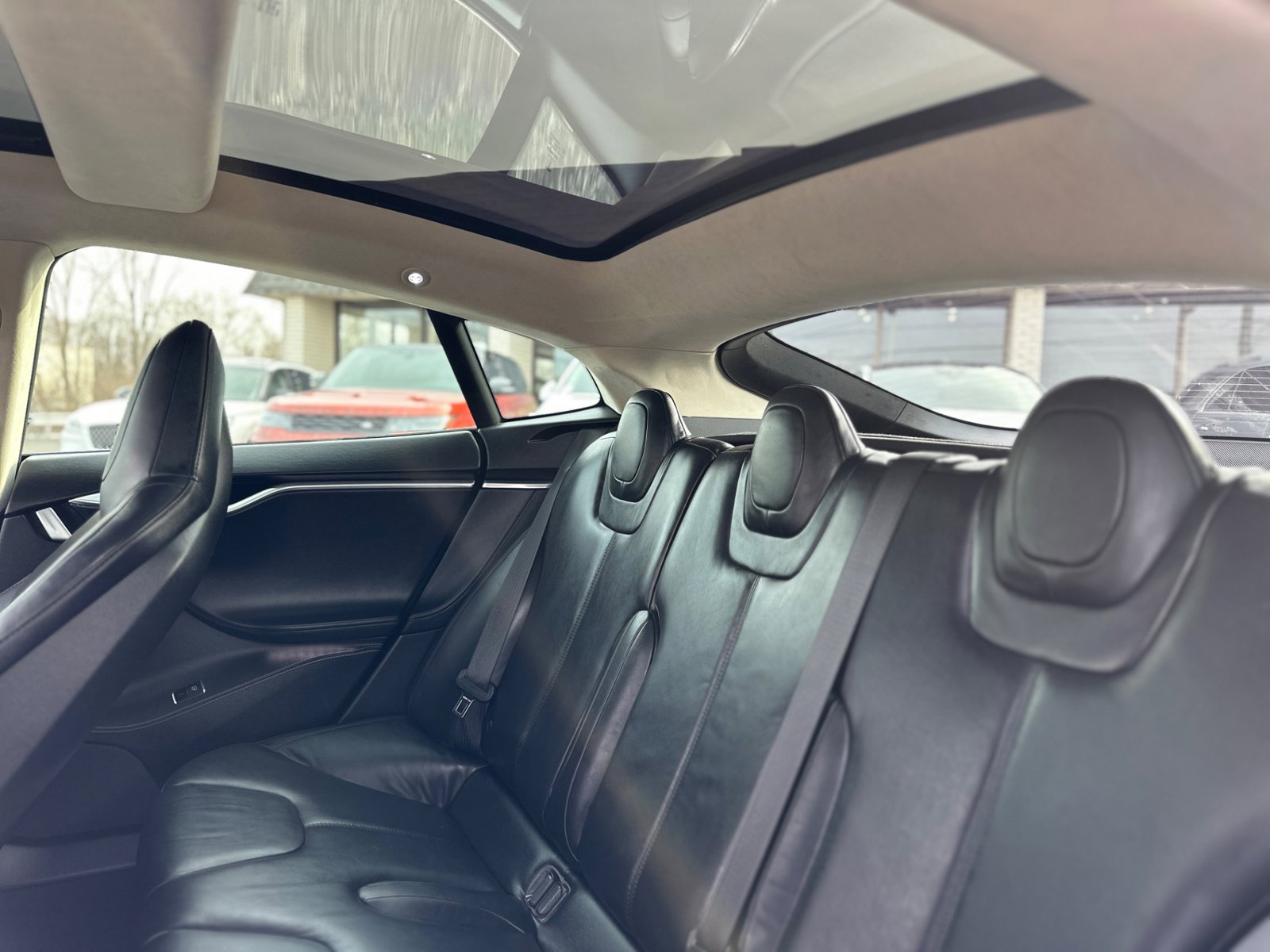 Used 2014 Tesla Model S 85 image 38