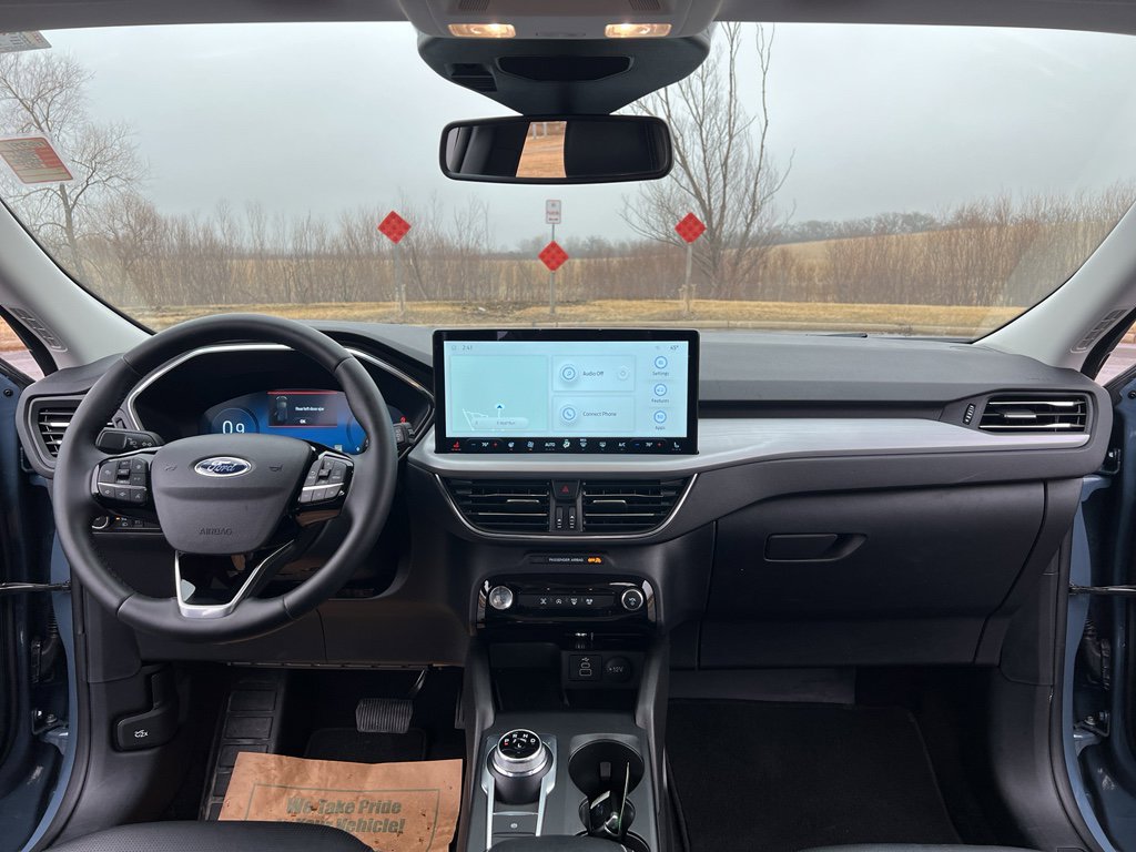 Used 2025 Ford Escape Platinum image 19