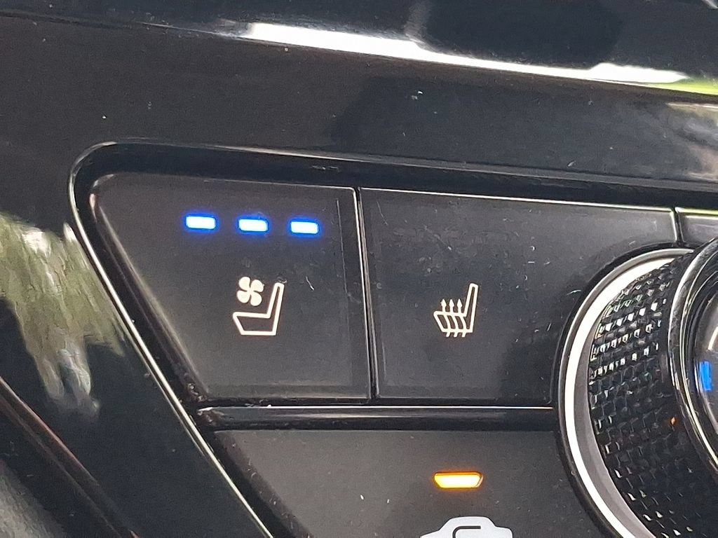 Used 2023 Honda Accord Touring image 25