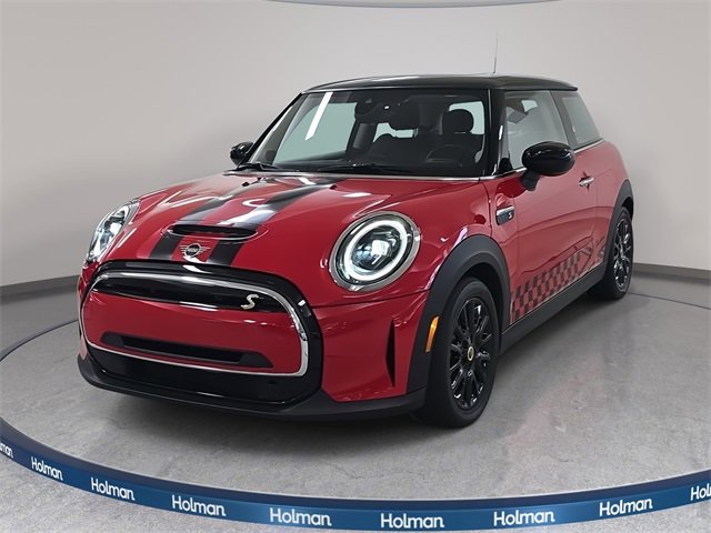 Used 2023 MINI Cooper SE image 1