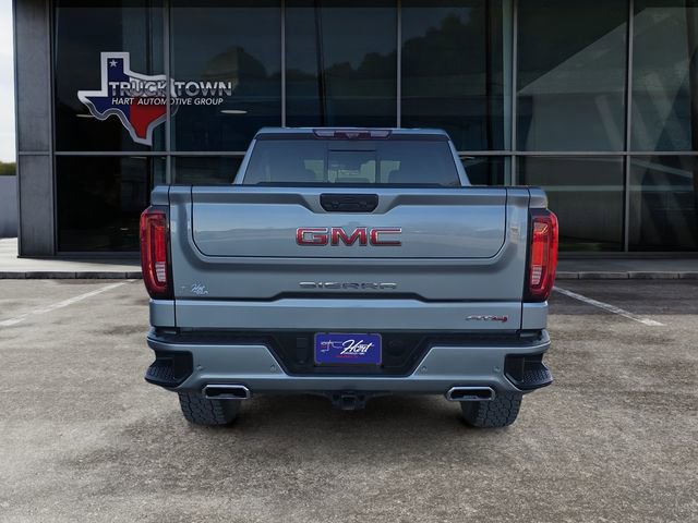 Used 2023 GMC Sierra 1500 AT4 w/ Technology Package AWD/4WD image 4
