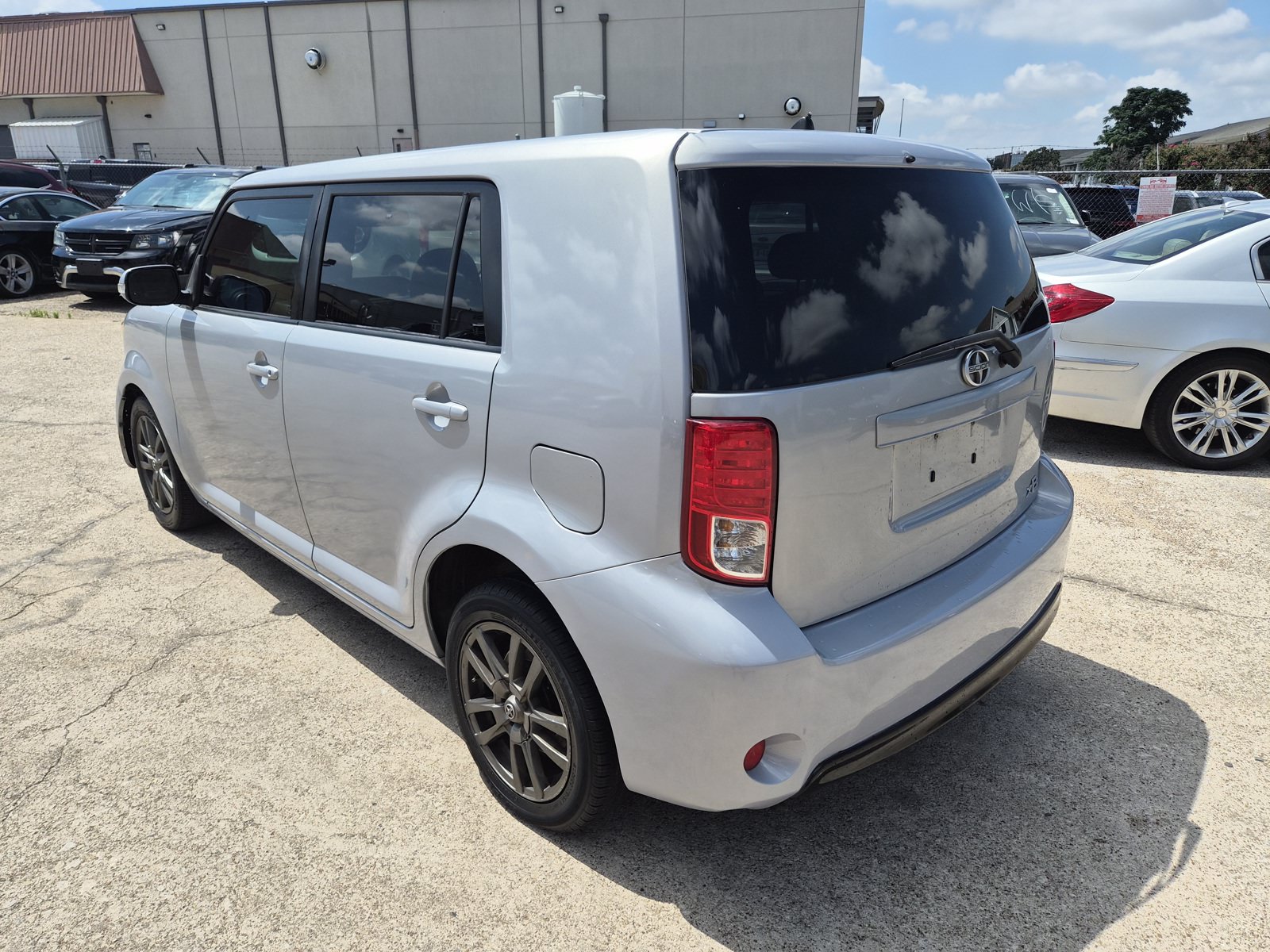Used 2013 Scion xB 10 Series FWD image 3