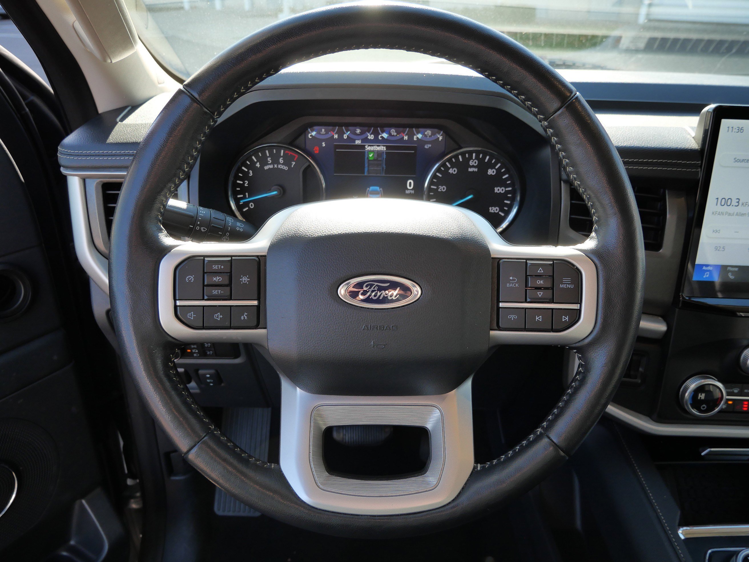Used 2024 Ford Expedition XLT image 26
