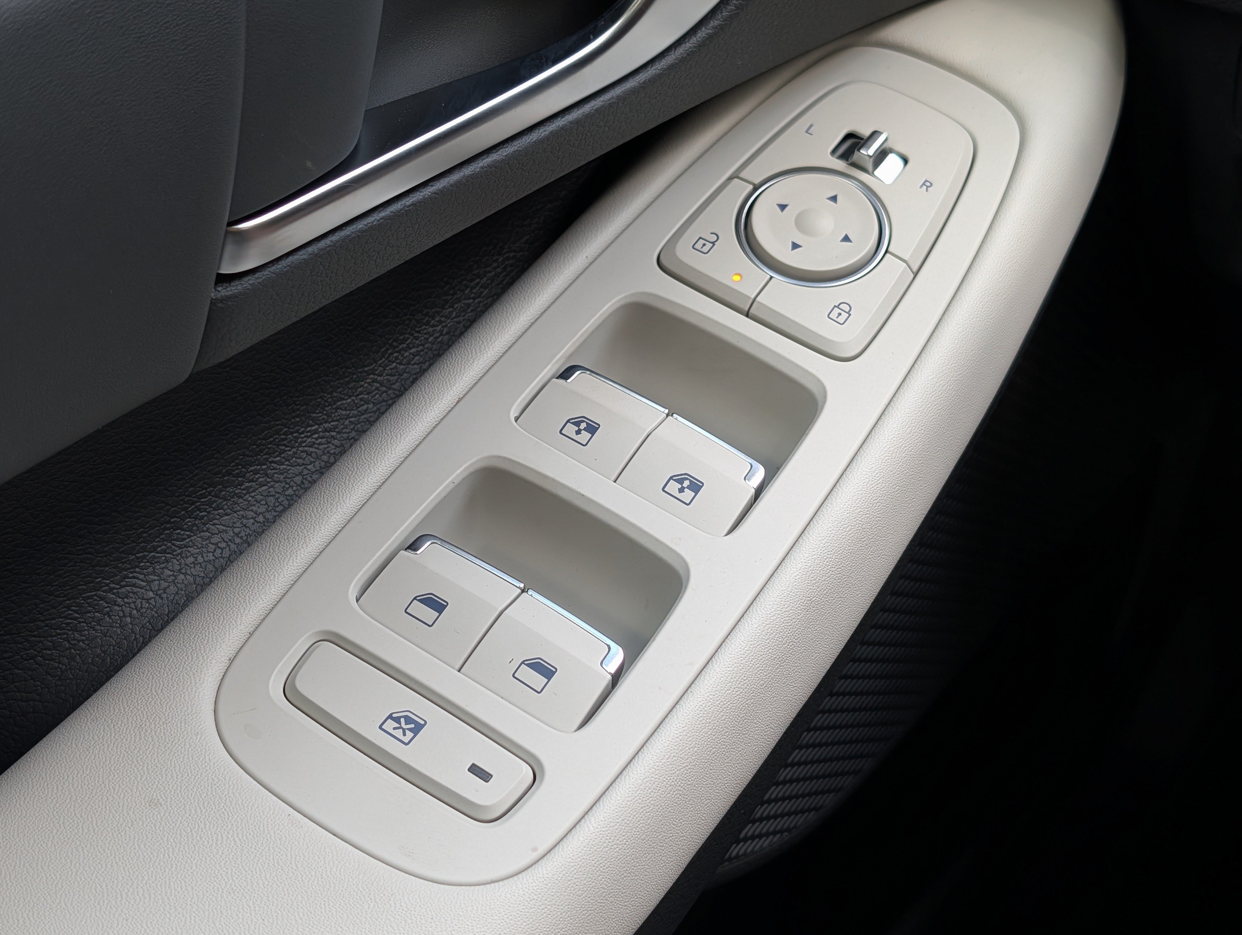 New 2026 Hyundai Sonata SEL AWD/4WD image 11