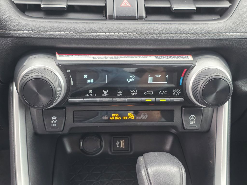 Used 2024 Toyota RAV4 LE AWD/4WD image 24