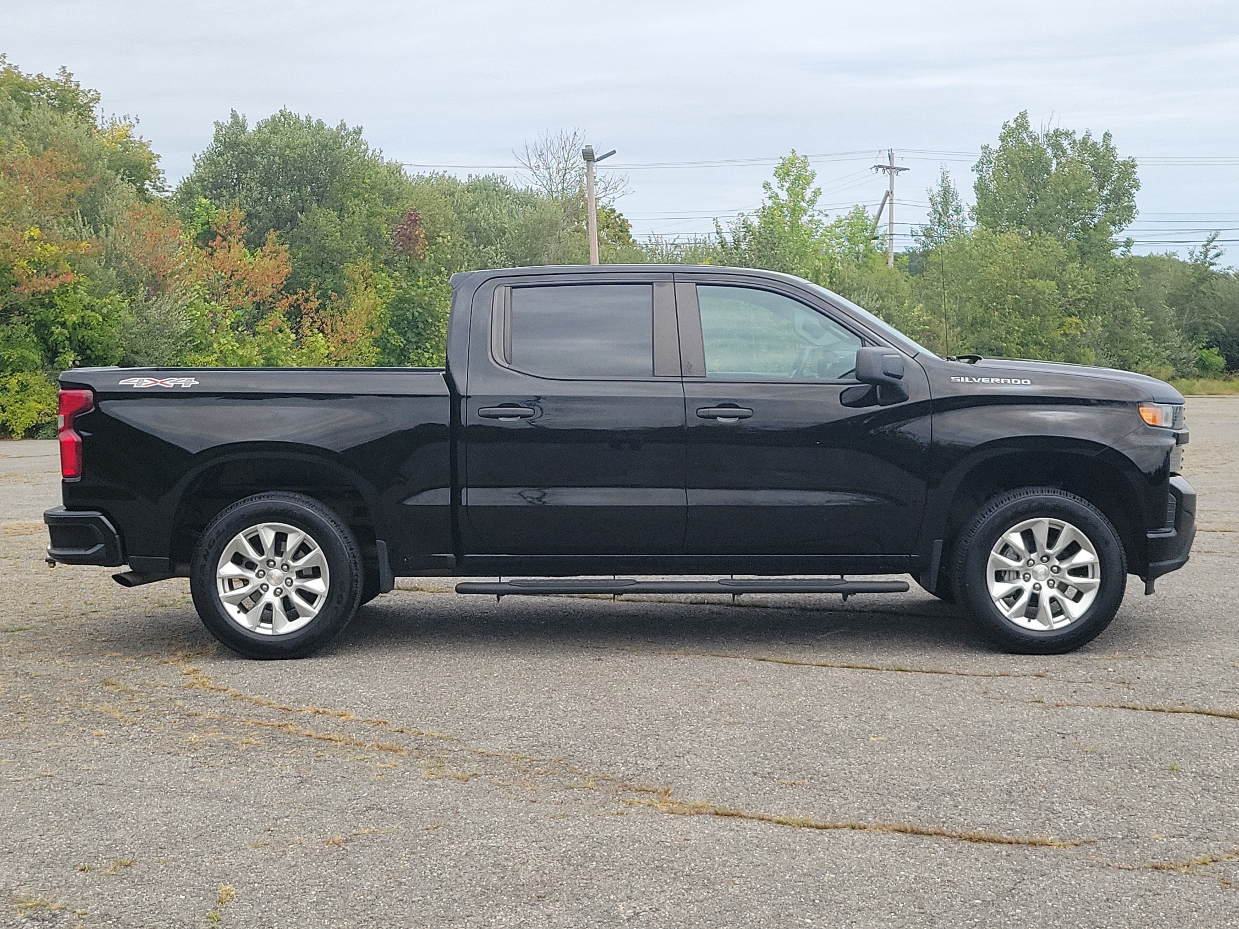 Used 2021 Chevrolet Silverado 1500 Custom AWD/4WD image 4
