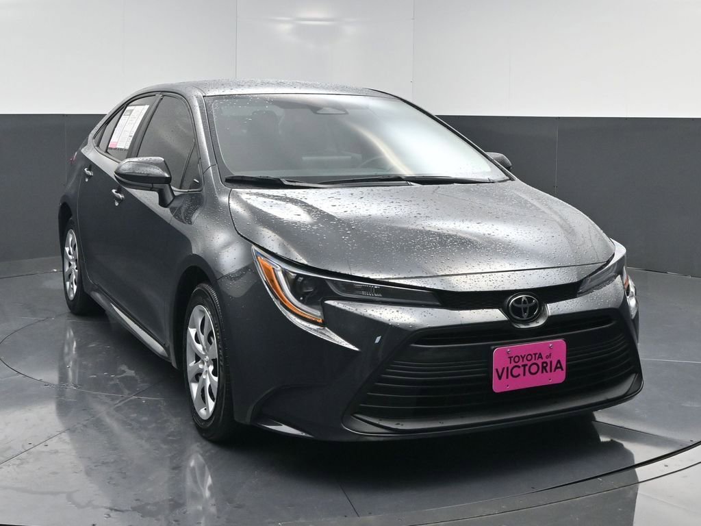 Used 2023 Toyota Corolla LE image 16