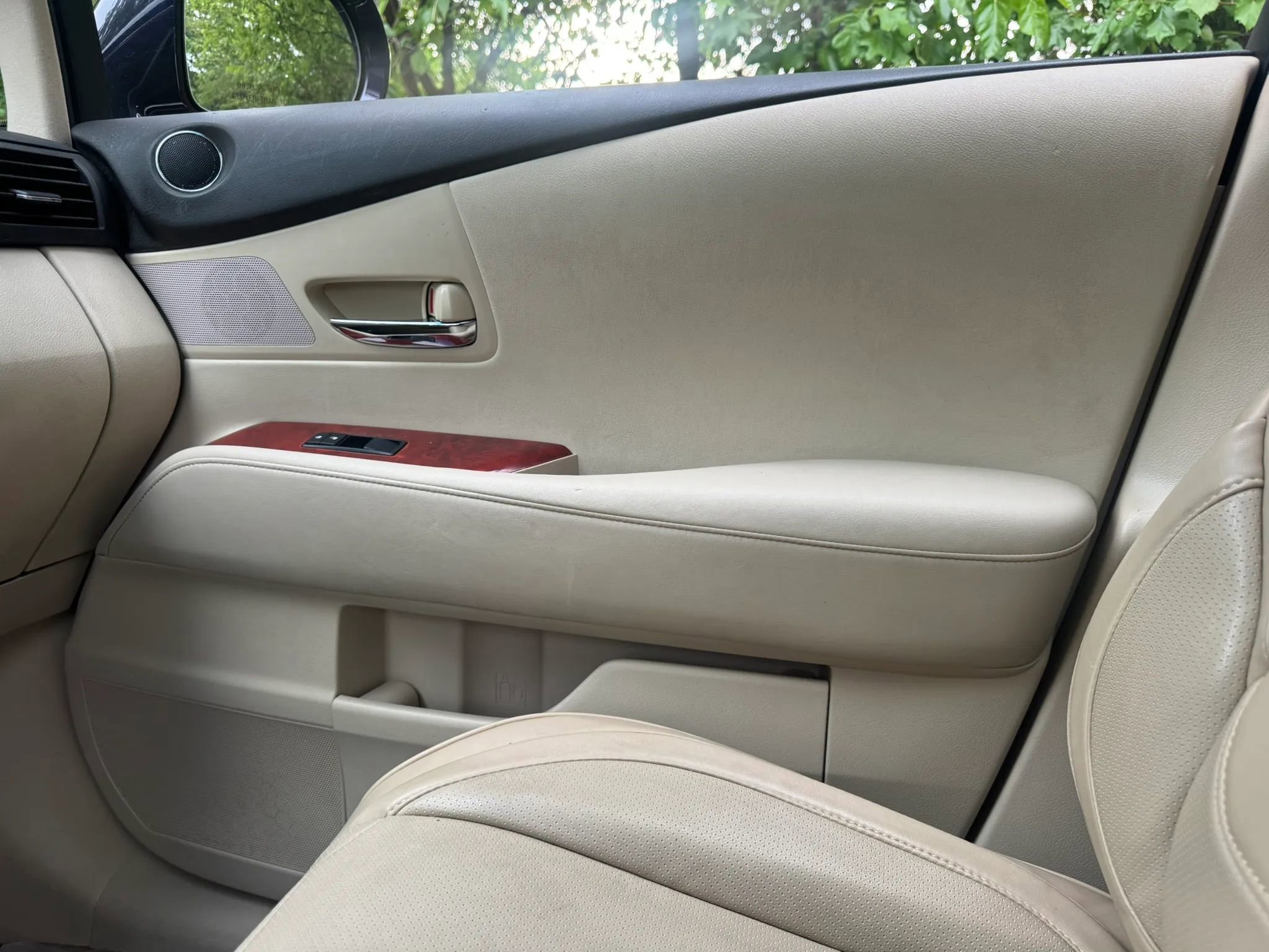Used 2010 Lexus RX 350 2WD image 8