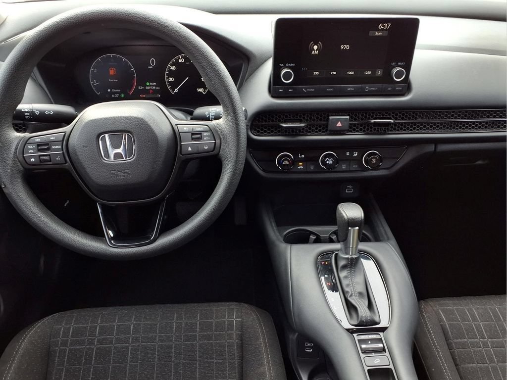 Certified 2025 Honda HR-V LX image 12