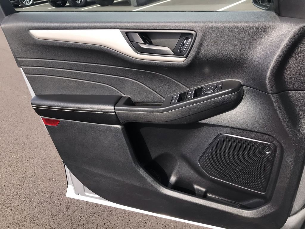 Used 2022 Ford Escape SE AWD/4WD image 13