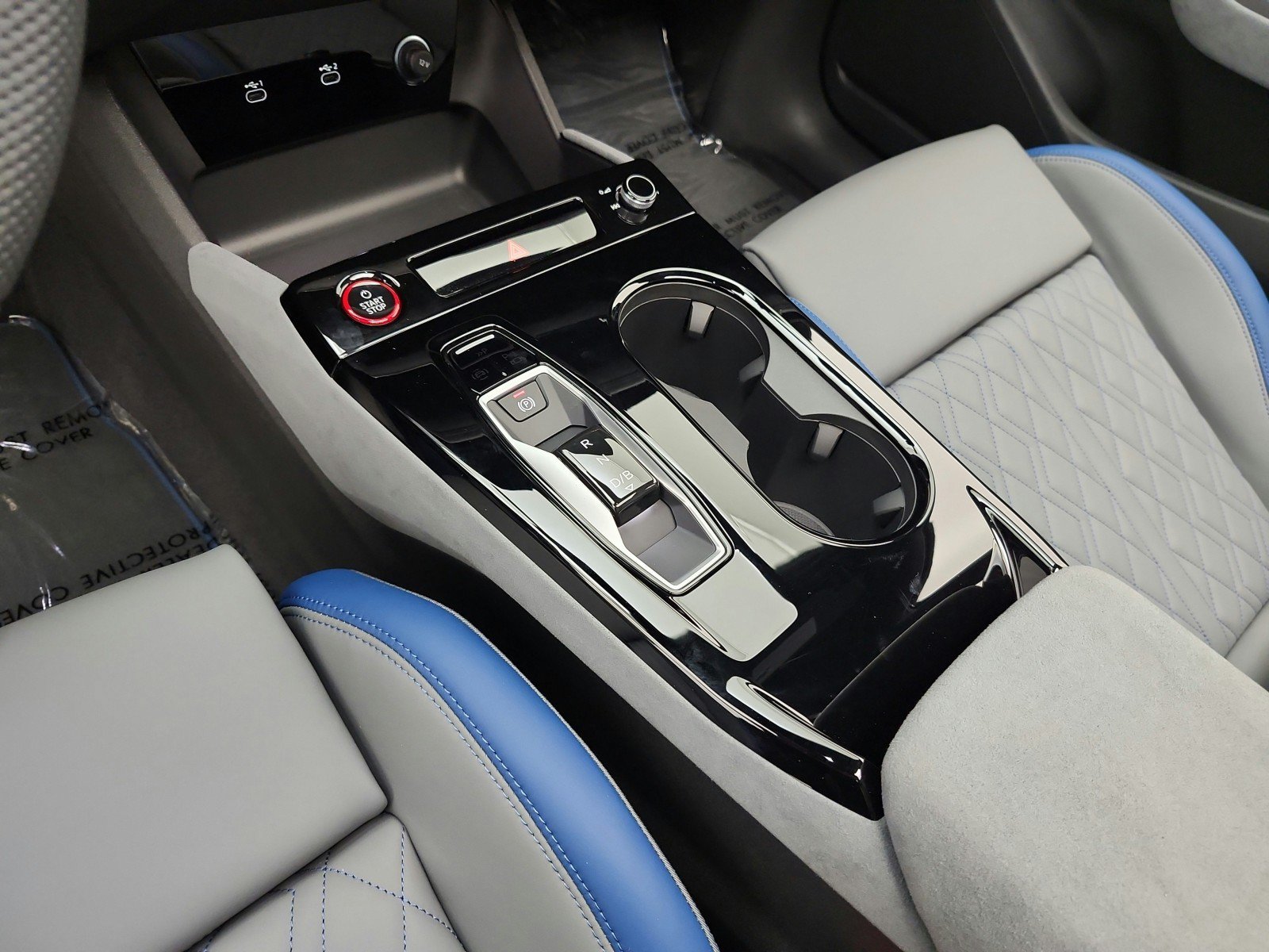 New 2027 Audi SQ6 e-tron Prestige AWD/4WD image 10