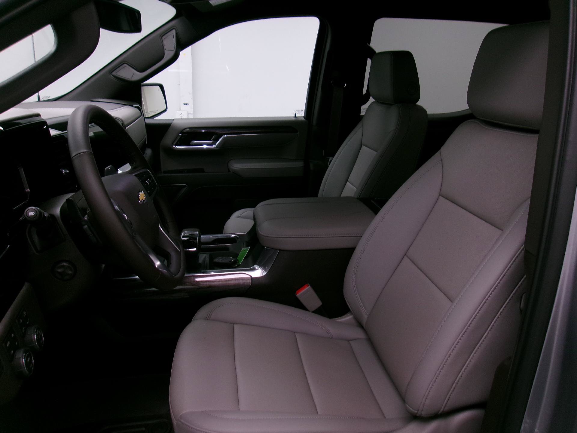 New 2026 Chevrolet Silverado 1500 LTZ AWD/4WD image 7