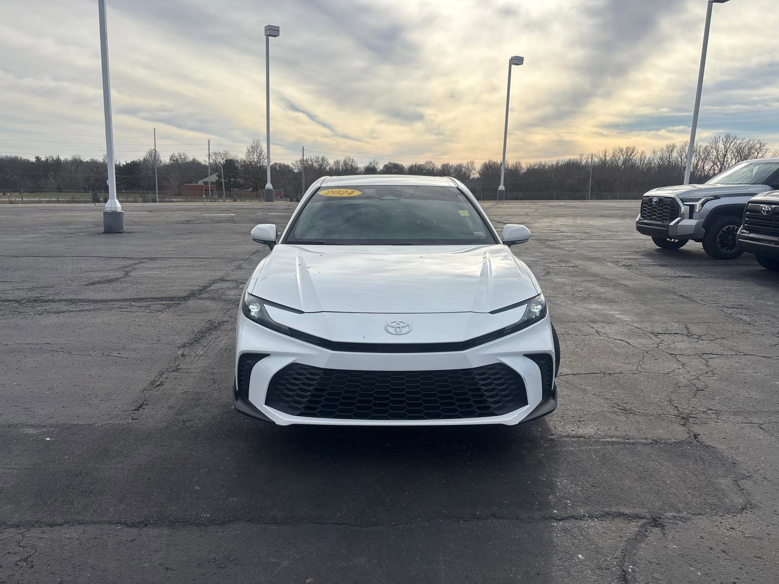 Certified 2025 Toyota Camry SE image 2