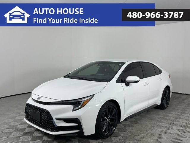 Used 2026 Toyota Corolla SE FWD image 1
