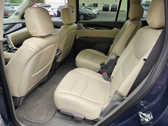 Used 2024 Cadillac XT6 Premium Luxury w/ Technology Package AWD/4WD image 10