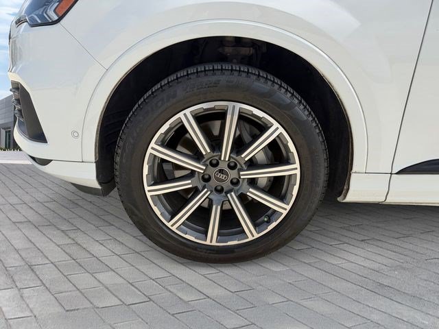 Used 2023 Audi Q7 2.0T Premium Plus w/ Premium Plus Package AWD/4WD image 9