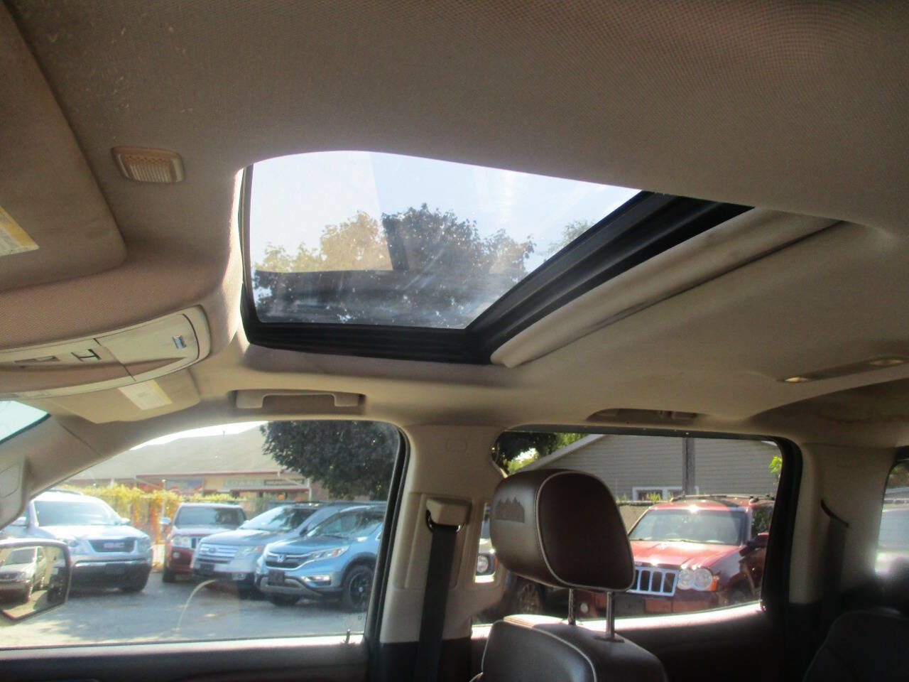 Used 2014 Chevrolet Silverado 1500 High Country w/ High Country Premium Package image 13