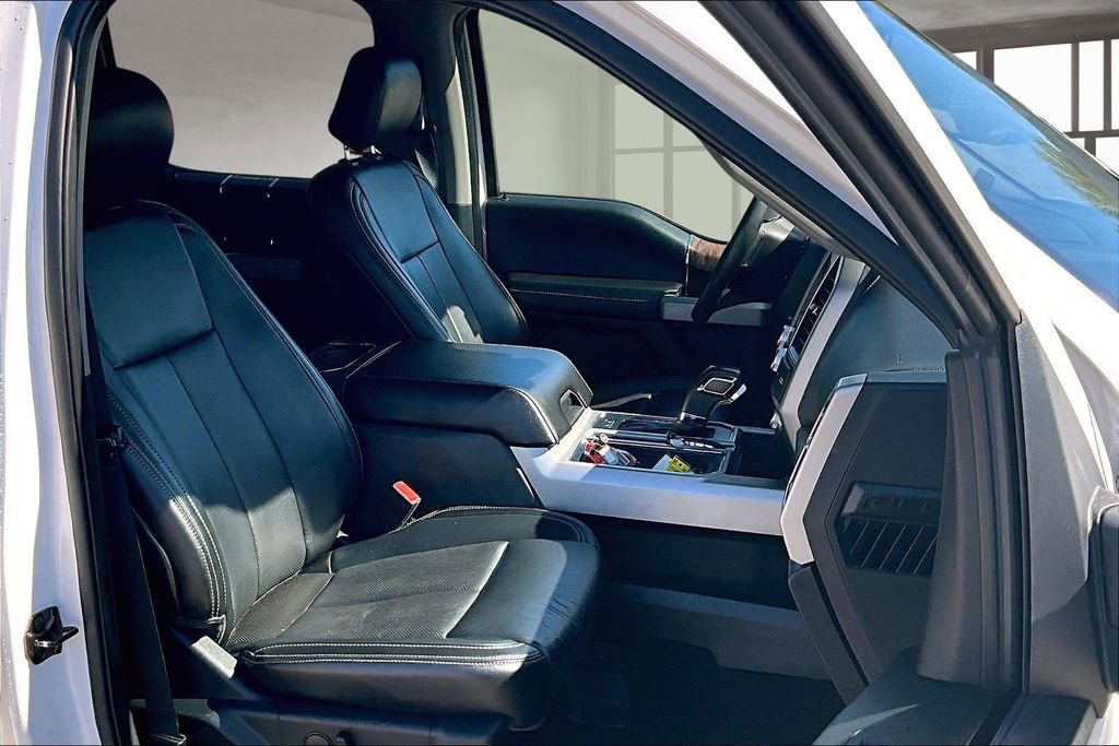 Used 2019 Ford F150 Lariat w/ Equipment Group 502A Luxury AWD/4WD image 8