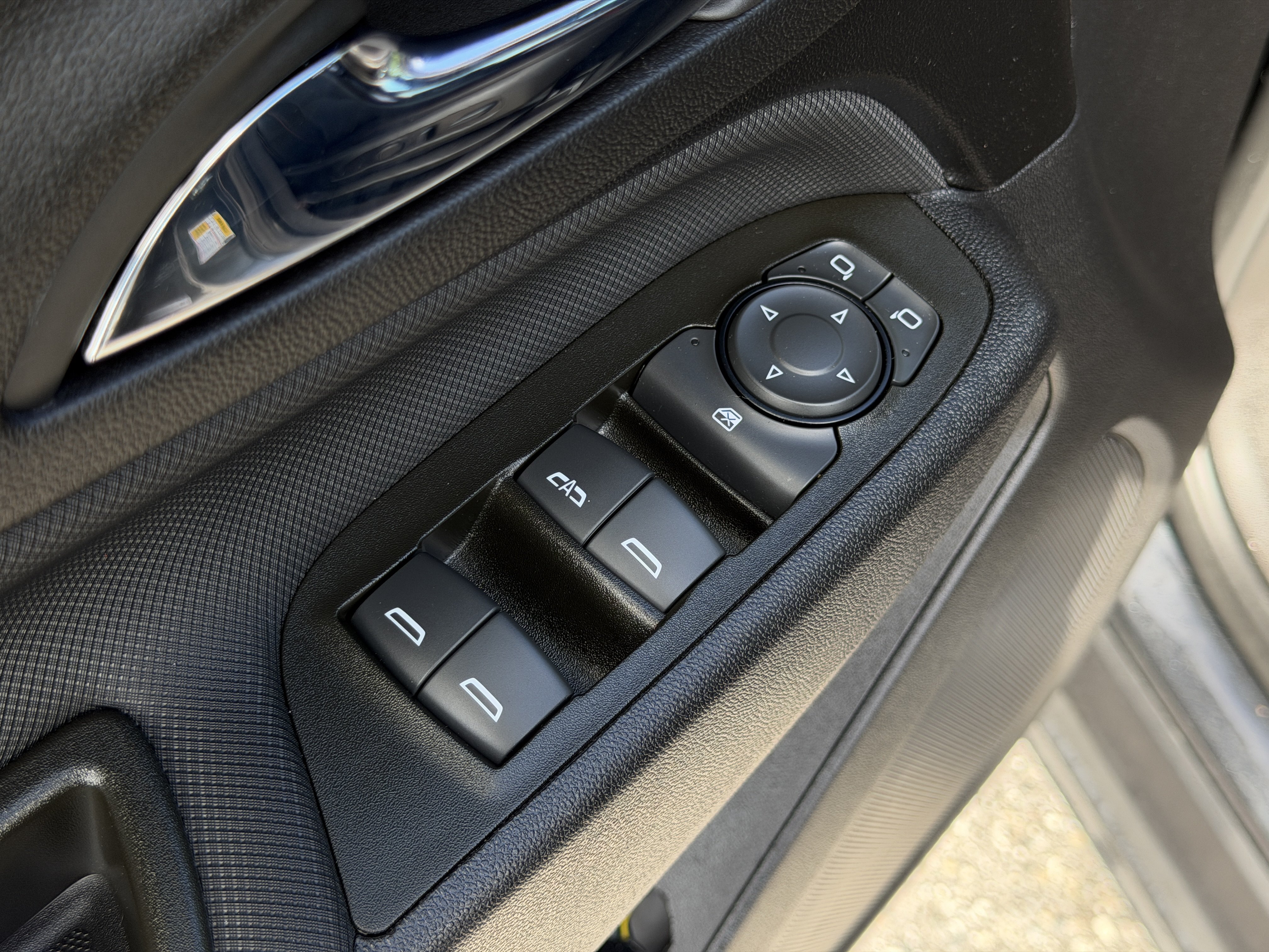Certified 2023 Chevrolet Equinox RS w/ RS Leather Package FWD image 20