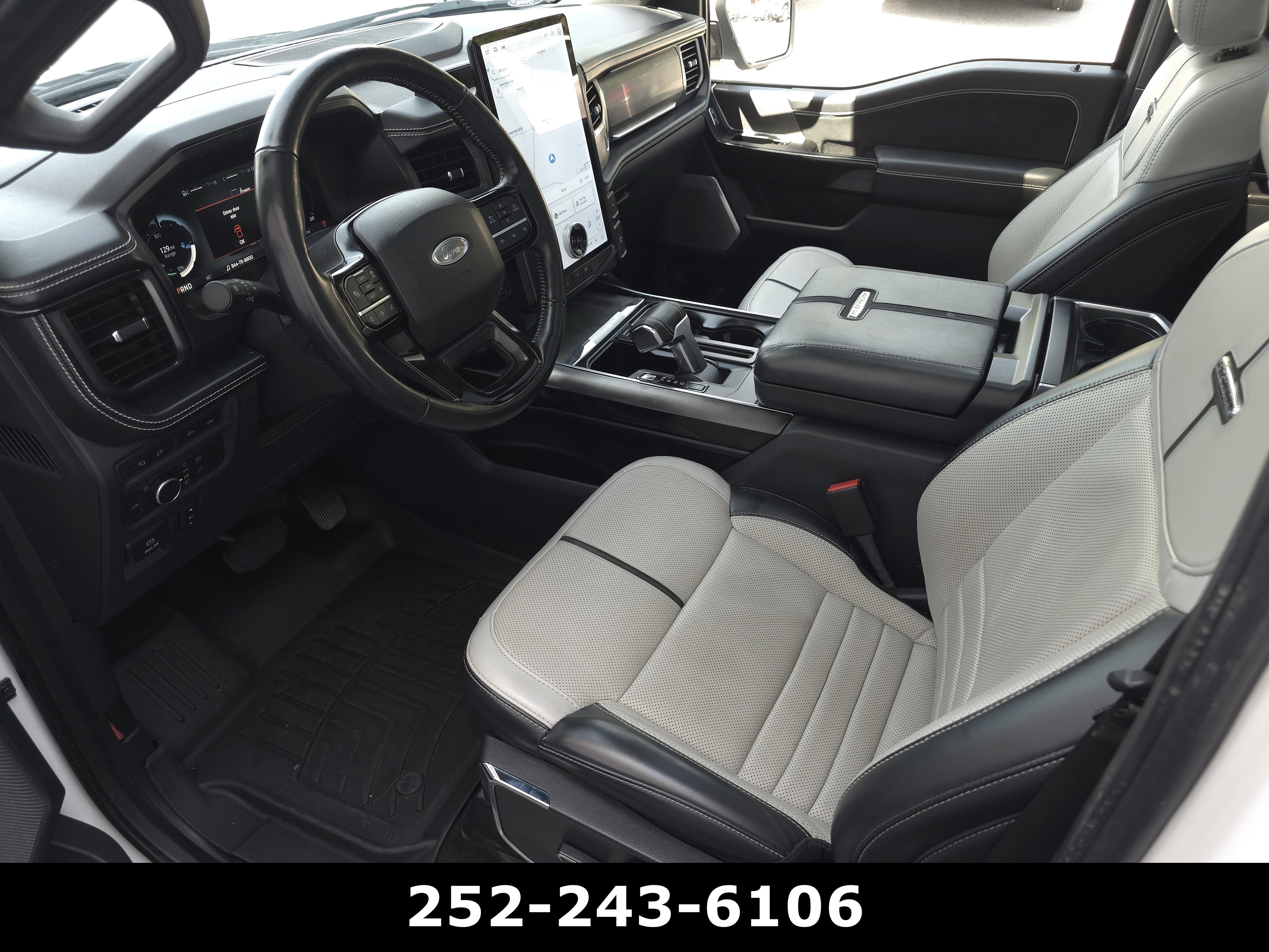 Used 2022 Ford F150 Lightning Platinum AWD/4WD image 9