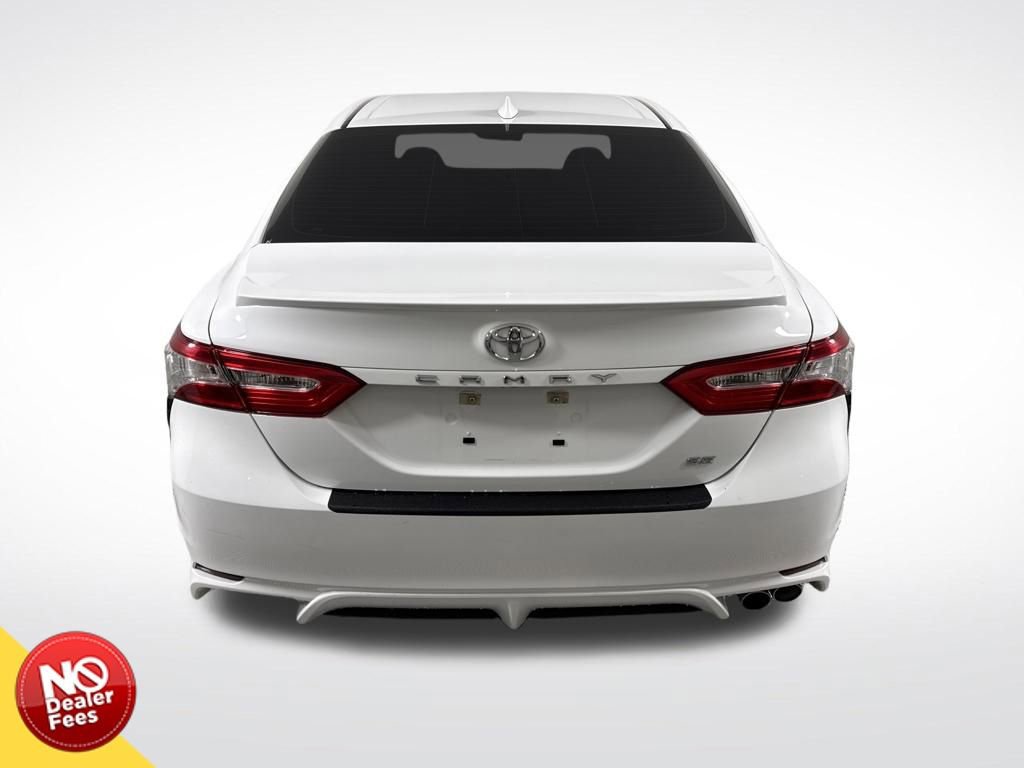 Used 2020 Toyota Camry SE w/ Carpet Mat Package image 5