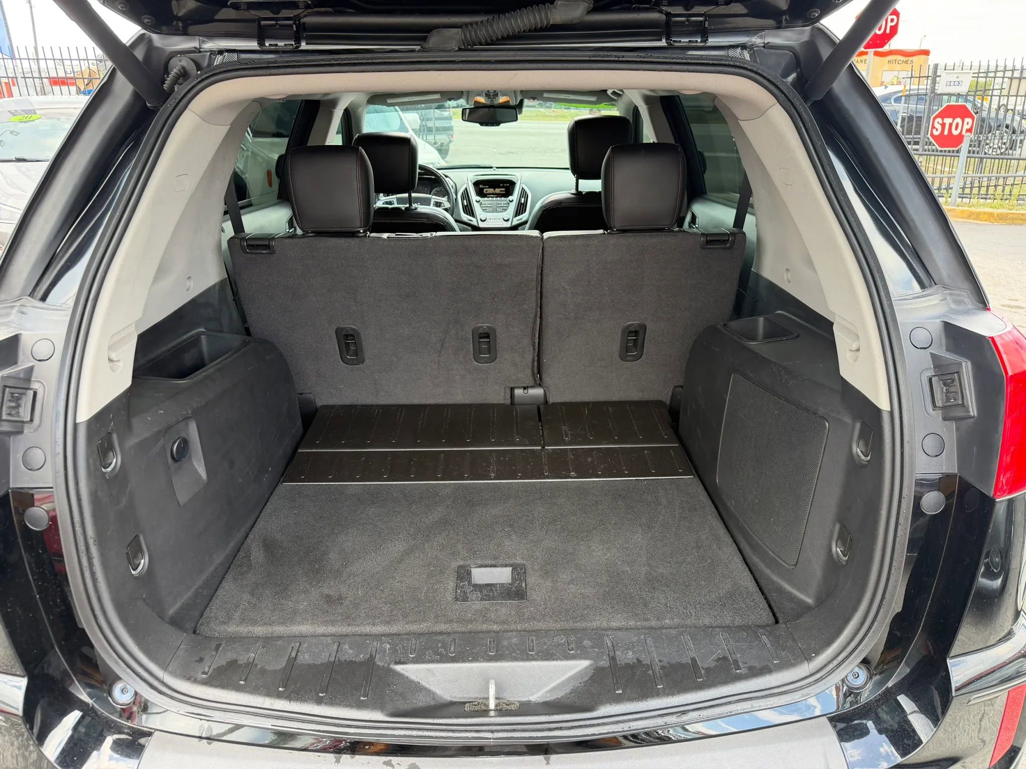 Used 2017 GMC Terrain SLT w/ Open Road Package image 16