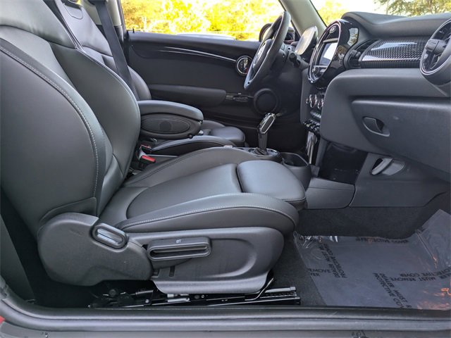 Used 2020 MINI Cooper SE w/ 6.5" Touchscreen Package image 3