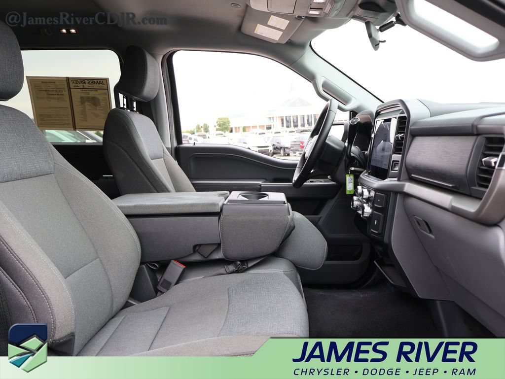Used 2025 Ford F150 XLT w/ Equipment Group 301A Standard AWD/4WD image 9