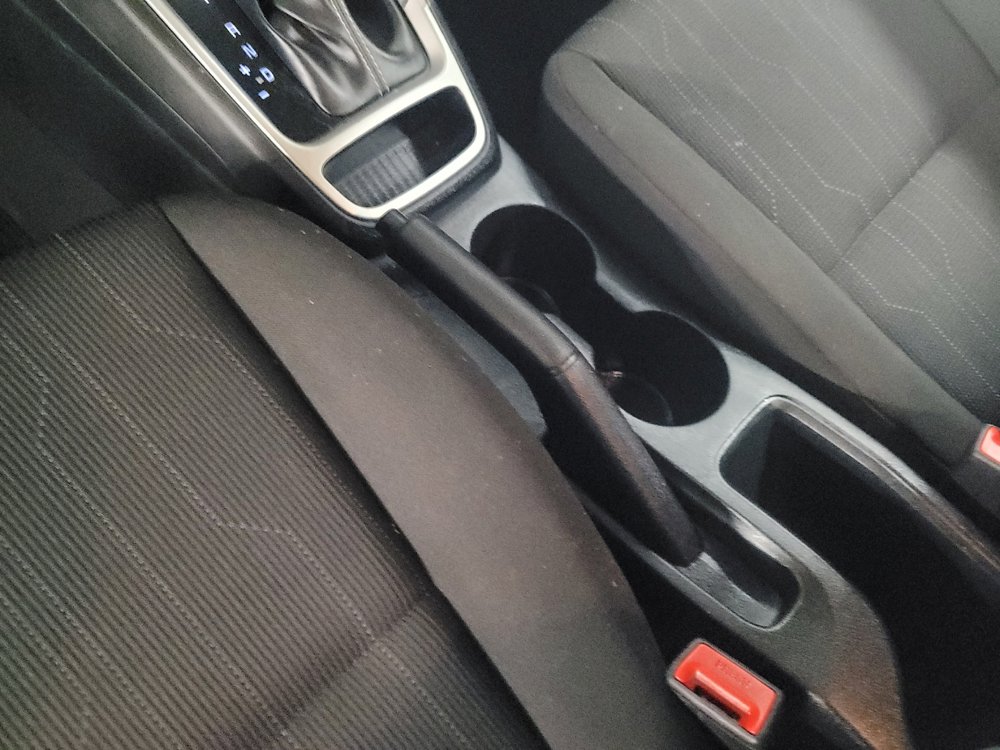 Used 2021 Hyundai Venue SE image 26