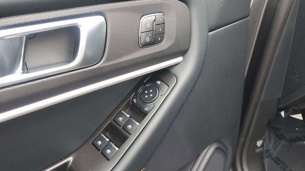 New 2026 Ford Explorer Tremor w/ Tremor Convenience Package image 13