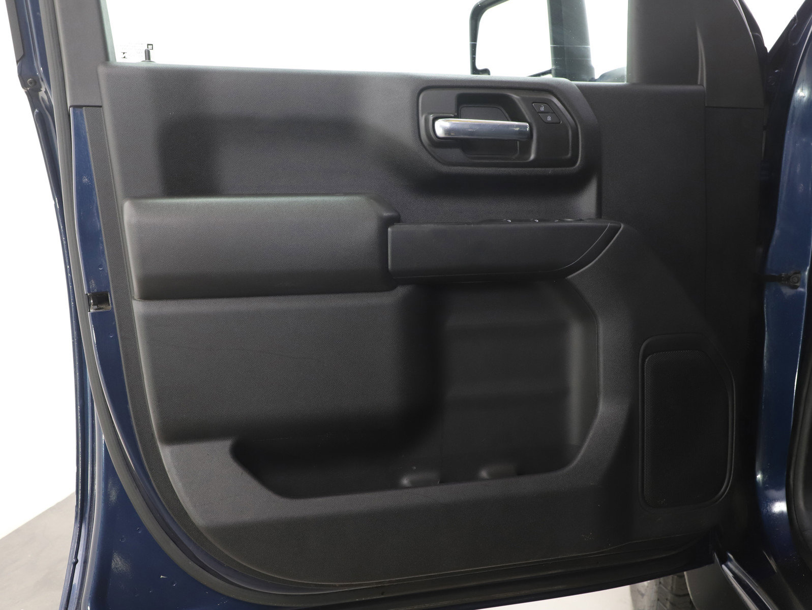 Used 2023 Chevrolet Silverado 2500 Custom w/ Custom Convenience Package AWD/4WD image 20