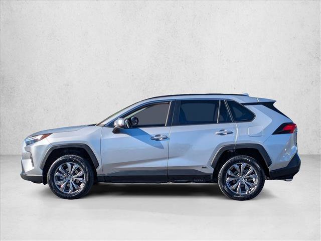 Used 2022 Toyota RAV4 XLE Premium image 9