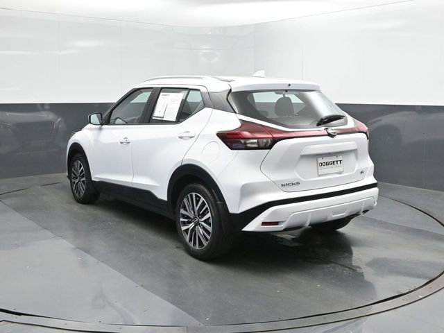Used 2023 Nissan Kicks SV image 17
