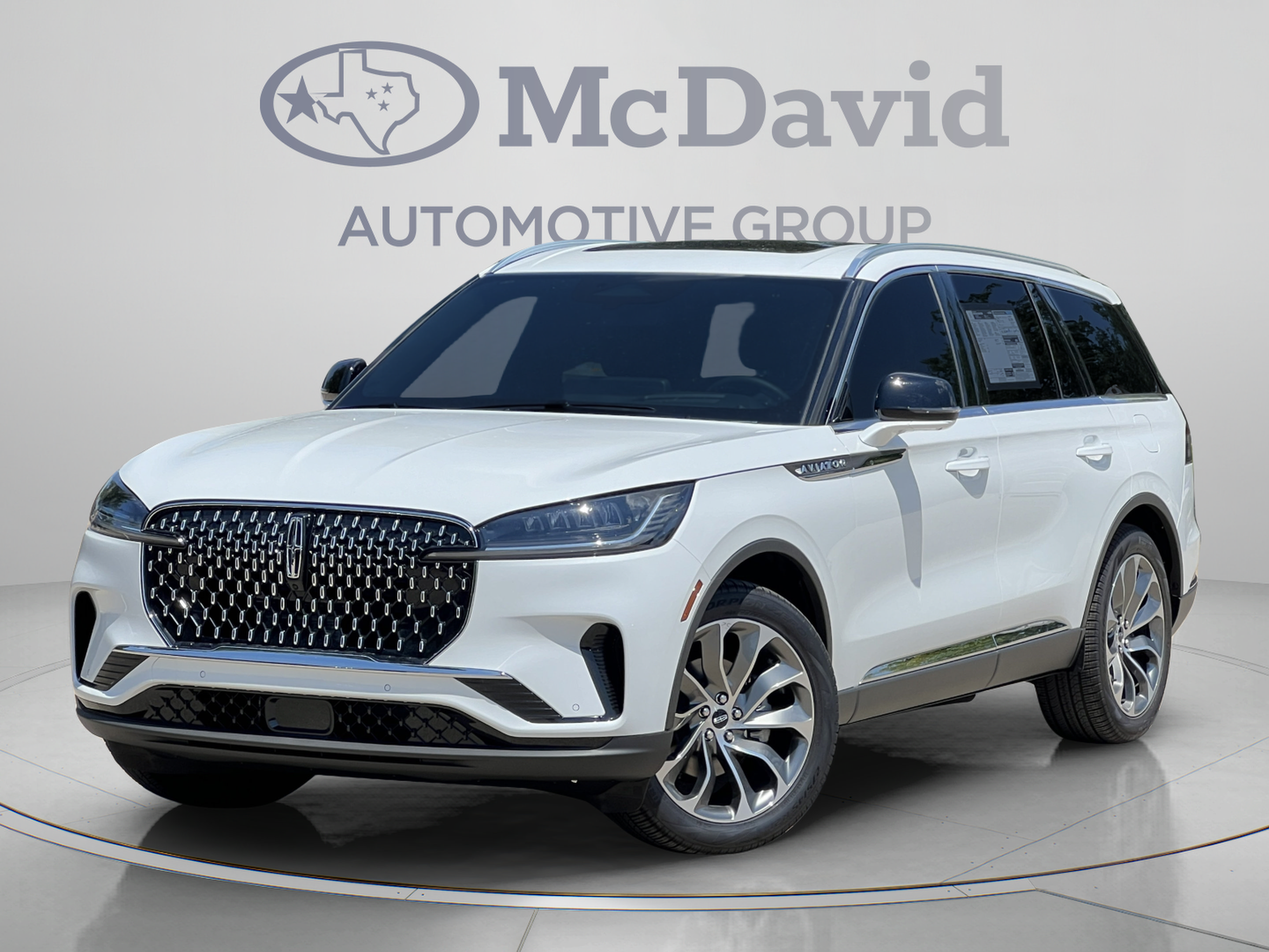 New 2026 Lincoln Aviator Reserve RWD image 2