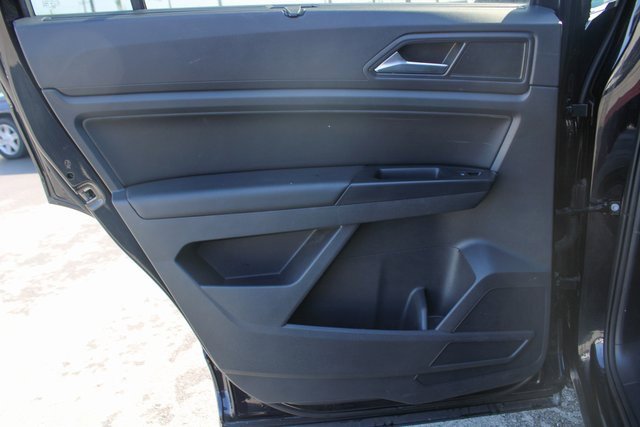 Used 2021 Volkswagen Atlas SE w/ Towing Package image 32