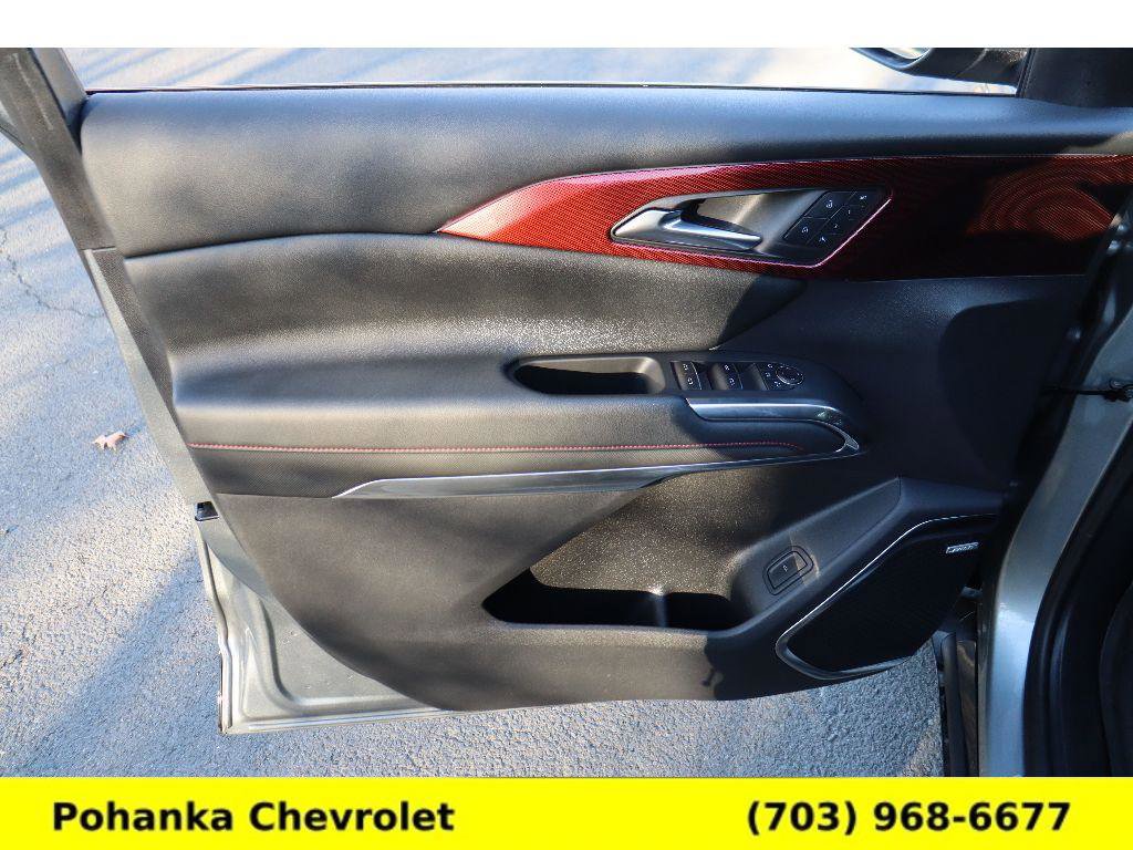 Used 2024 Chevrolet Traverse RS image 29