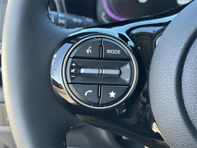 Used 2025 Kia Soul EX image 25