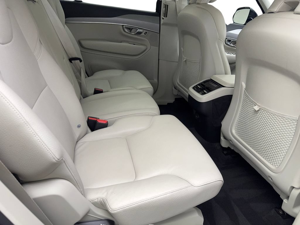 Used 2024 Volvo XC90 B5 Core w/ Protection Package Premier AWD/4WD image 44