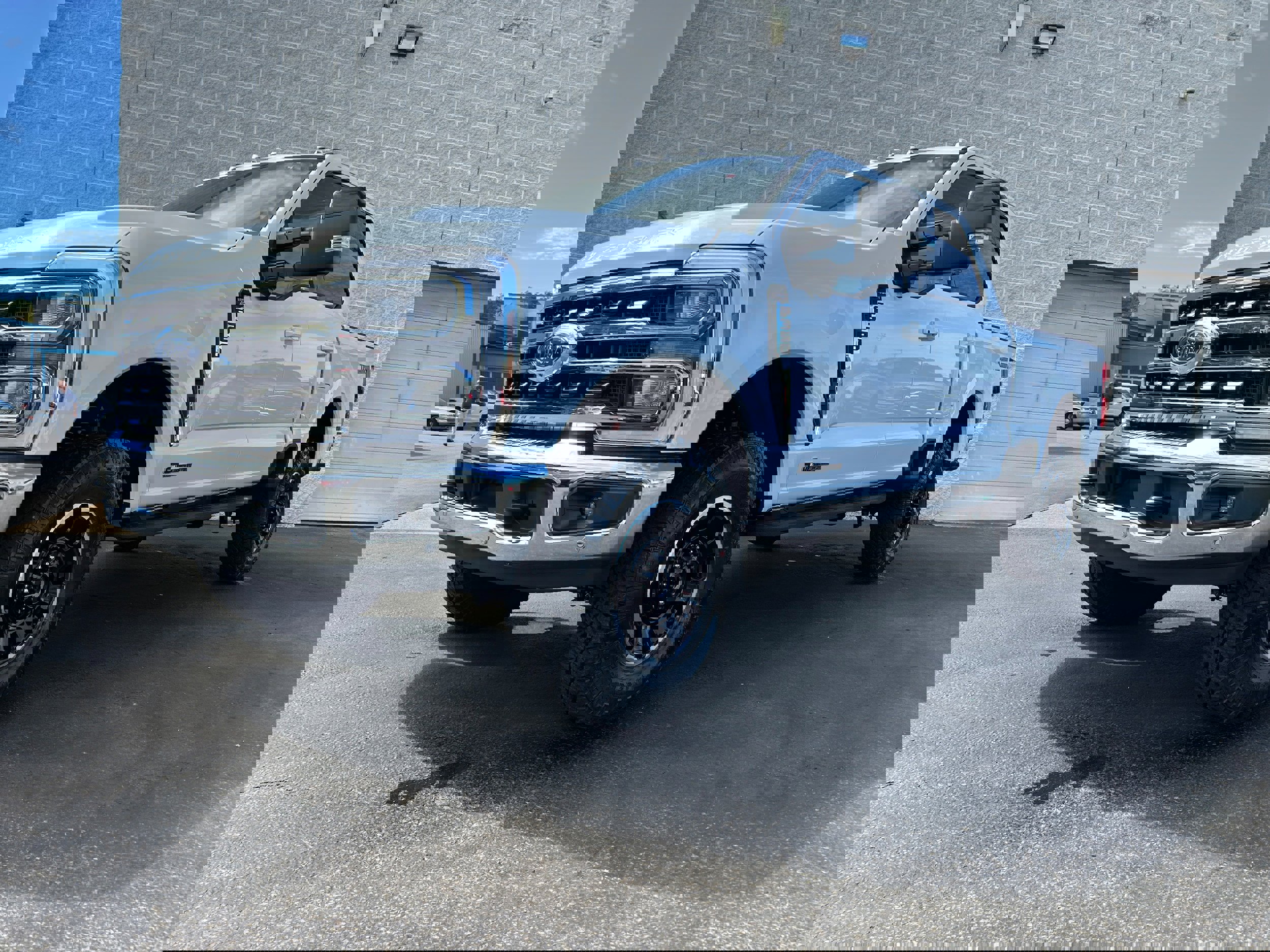 New 2026 Ford F350 Lariat w/ Tremor Off-Road Package image 3