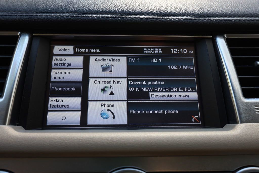 Used 2012 Land Rover Range Rover Sport HSE AWD/4WD image 39